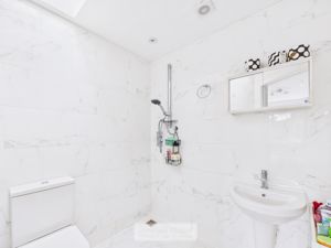 Photo 21- click for photo gallery